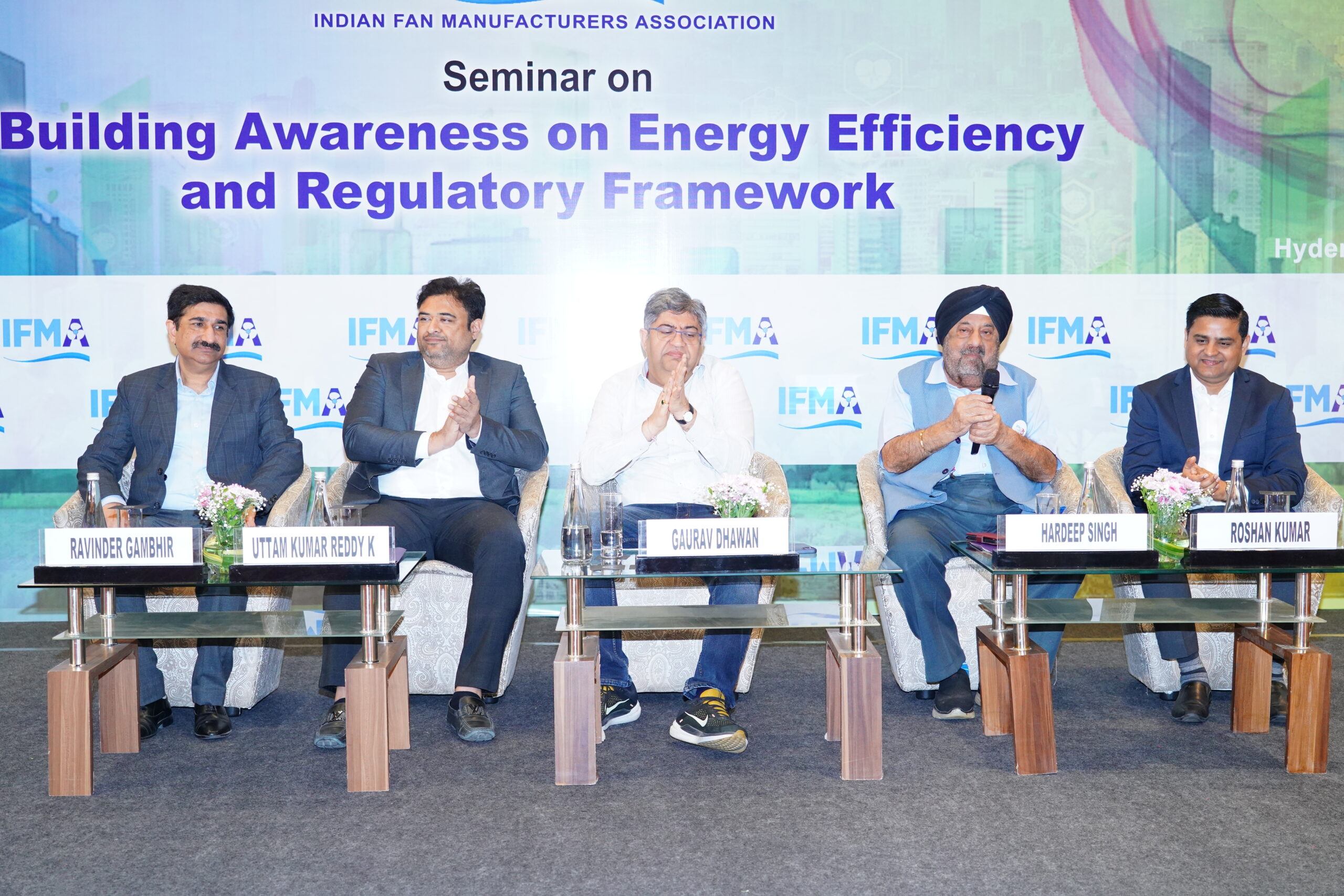 Technical panel in discussion.