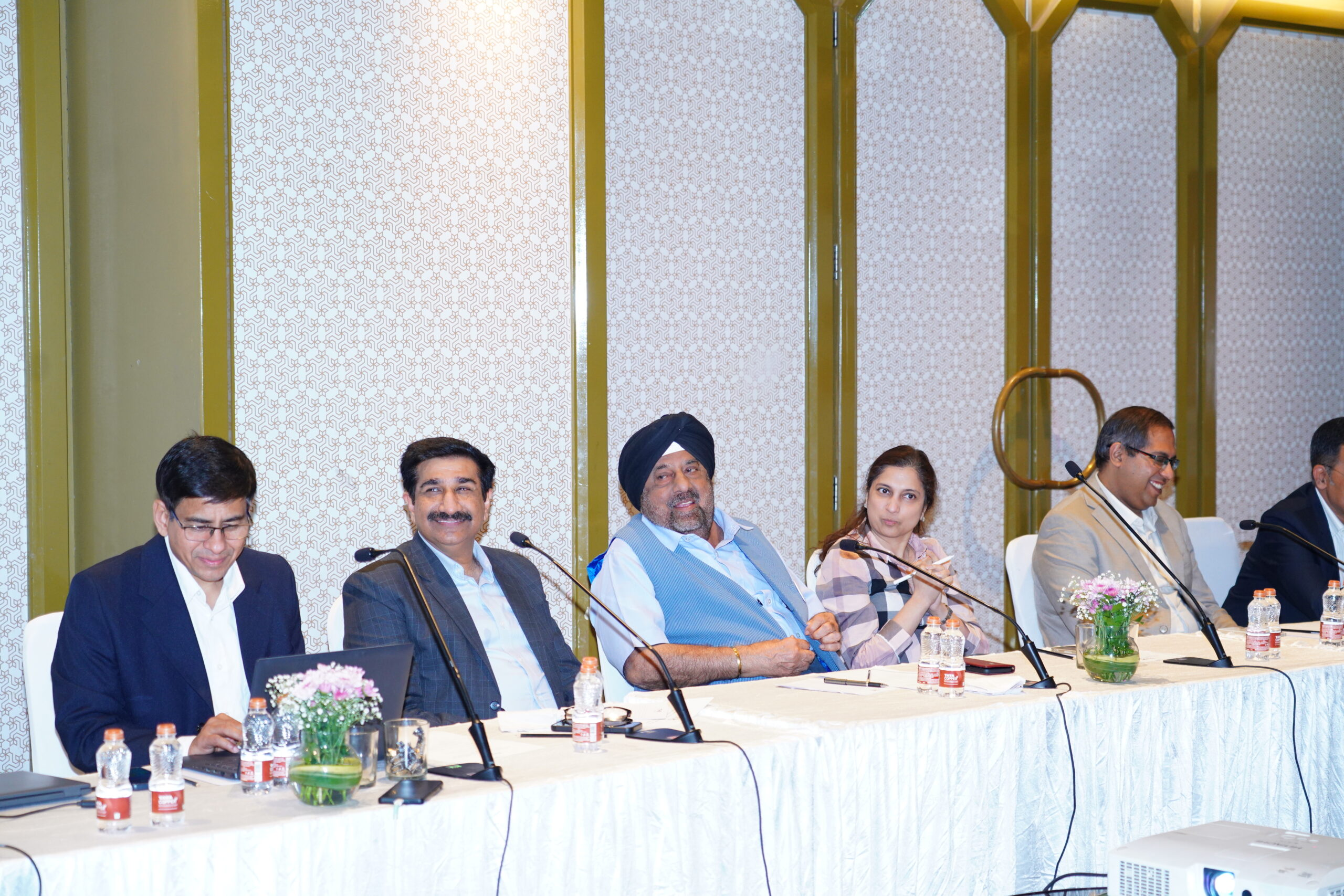 Active participation of EC members during the EC meeting