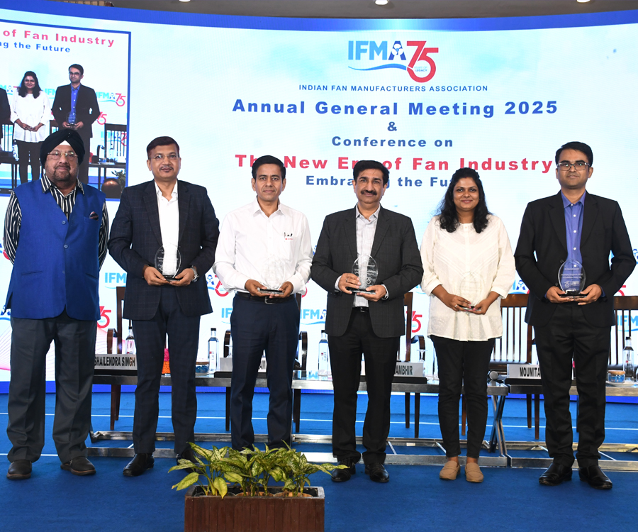 Technical session panelists flanked by Mr. Ravinder Gambhir and Mr. Hardeep Singh