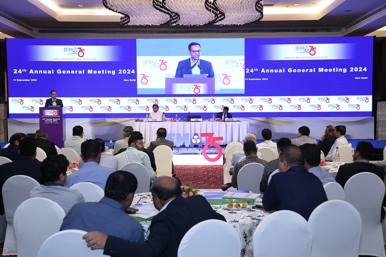 Outgoing Chairman Anuj Poddar addresses the AGM dignitaries